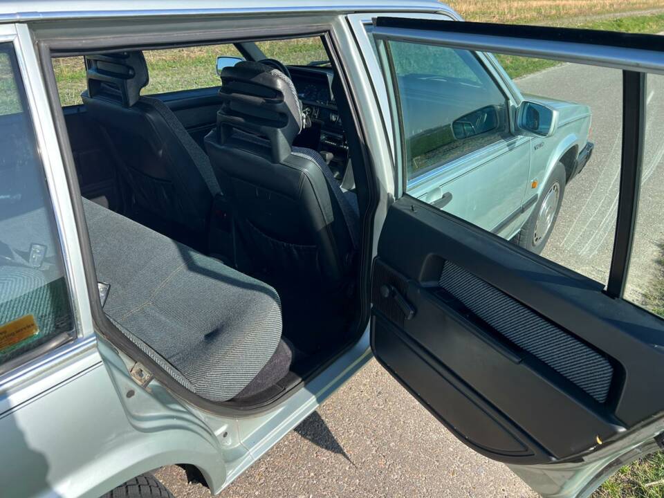Image 30/41 of Volvo 740 (1987)
