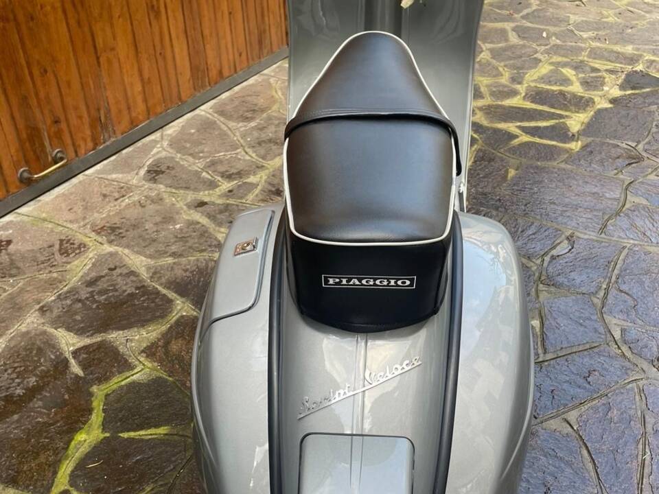 Bild 4/8 von Piaggio Vespa 150 Sprint Veloce (1970)