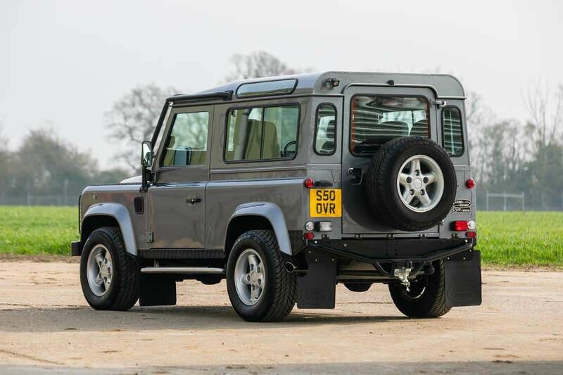 Image 4/50 of Land Rover Defender 90 "50th Anniversary" (1998)