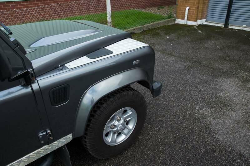 Bild 33/50 von Land Rover Defender 90 (2013)