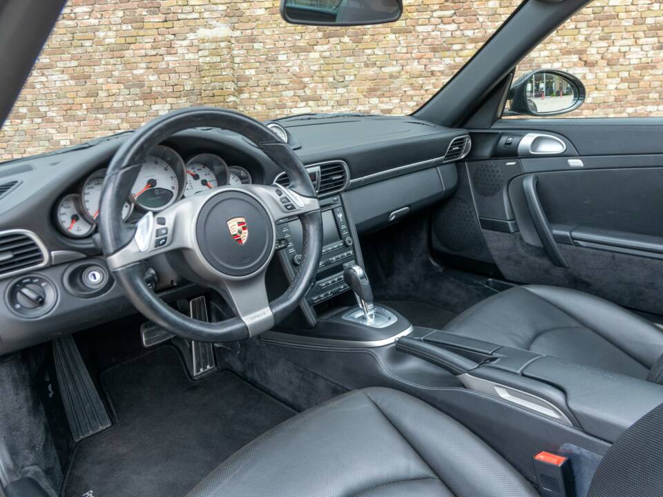 Afbeelding 41/50 van Porsche 911 Targa 4S (2009)
