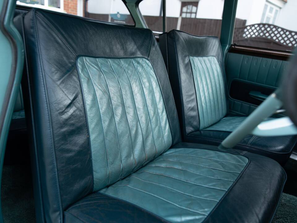 Bild 46/50 von Vauxhall Cresta (1961)