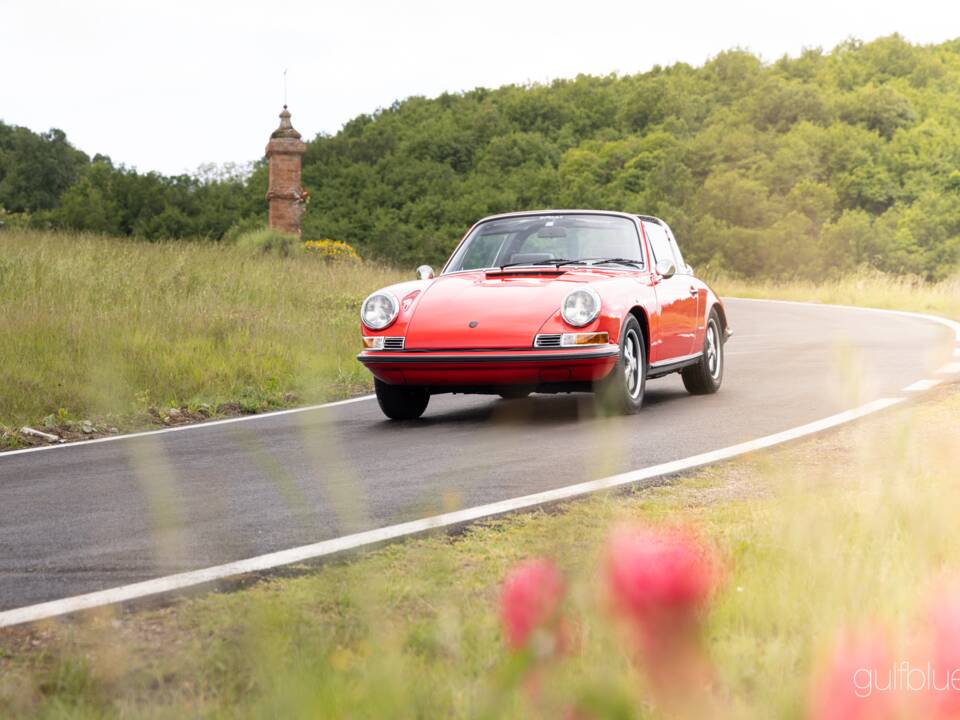 Immagine 1/51 di Porsche 911 2.2 E (1970)