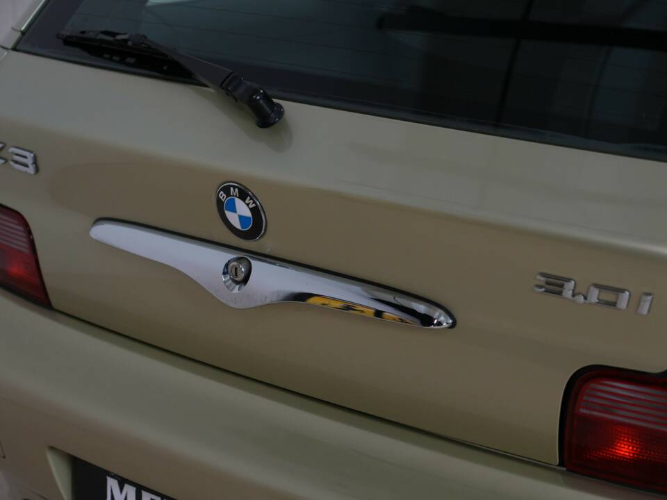 Bild 18/36 von BMW Z3 Coupé 3.0 (2002)