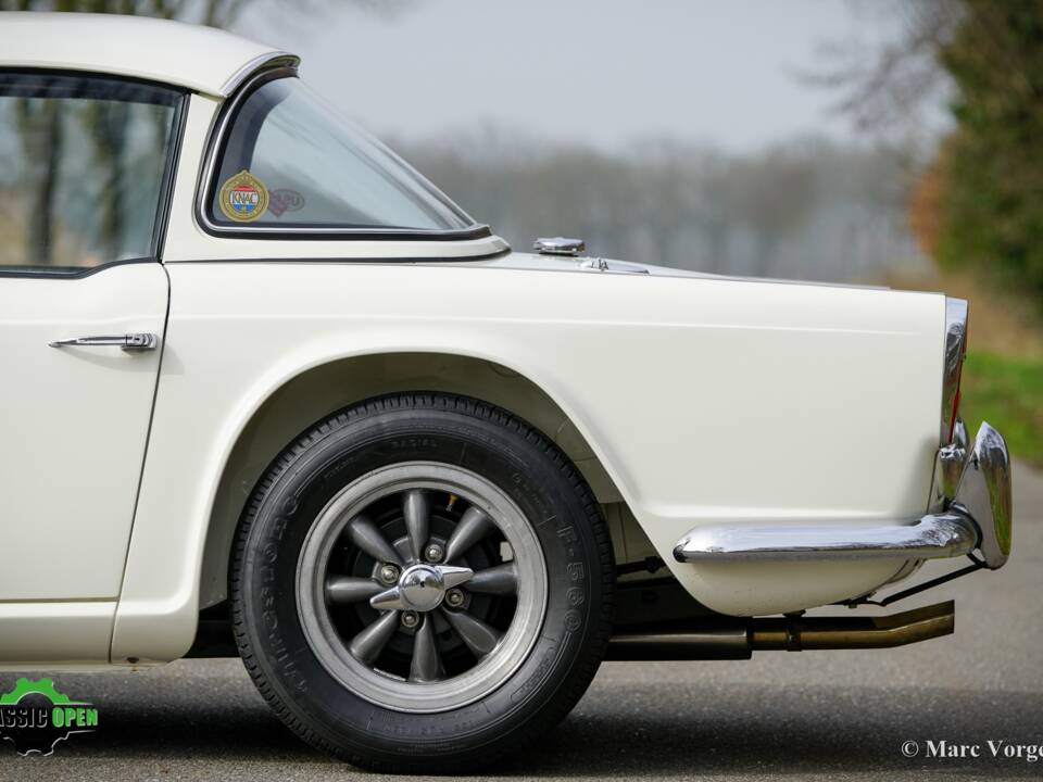 Afbeelding 34/66 van Triumph TR 4 (1963)