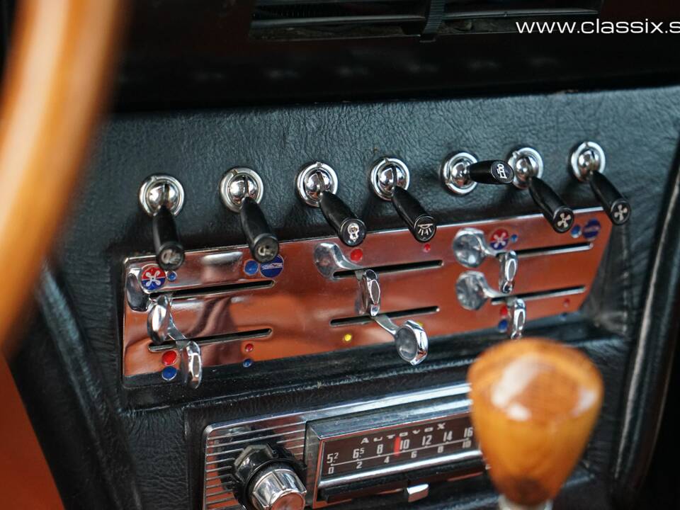 Image 14/21 of Maserati Quattroporte 4200 (1965)