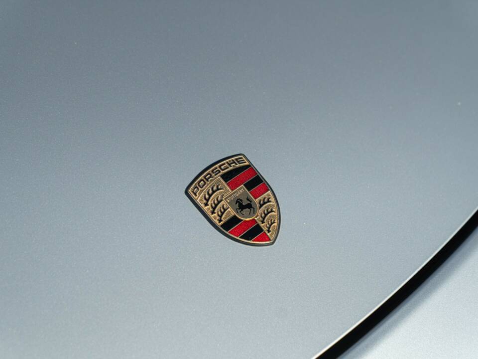 Image 24/50 of Porsche Boxster (1997)
