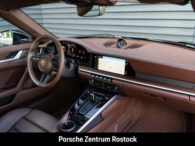 Obraz 22/32 pojazdu Porsche 911 Carrera 4S (1900)