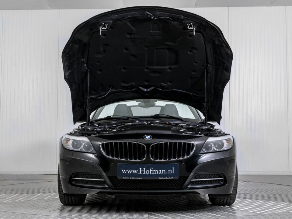 Image 44/50 of BMW Z4 sDrive23i (2010)