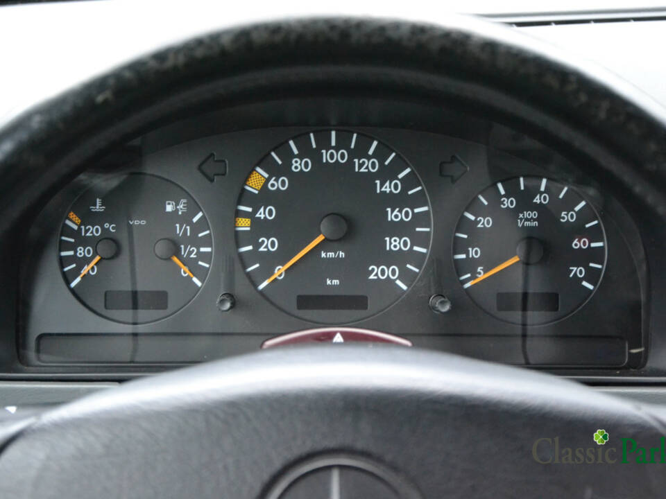Imagen 34/50 de Mercedes-Benz ML 230 (1998)