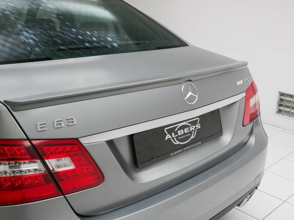 Bild 19/19 von Mercedes-Benz E 63 AMG (2009)