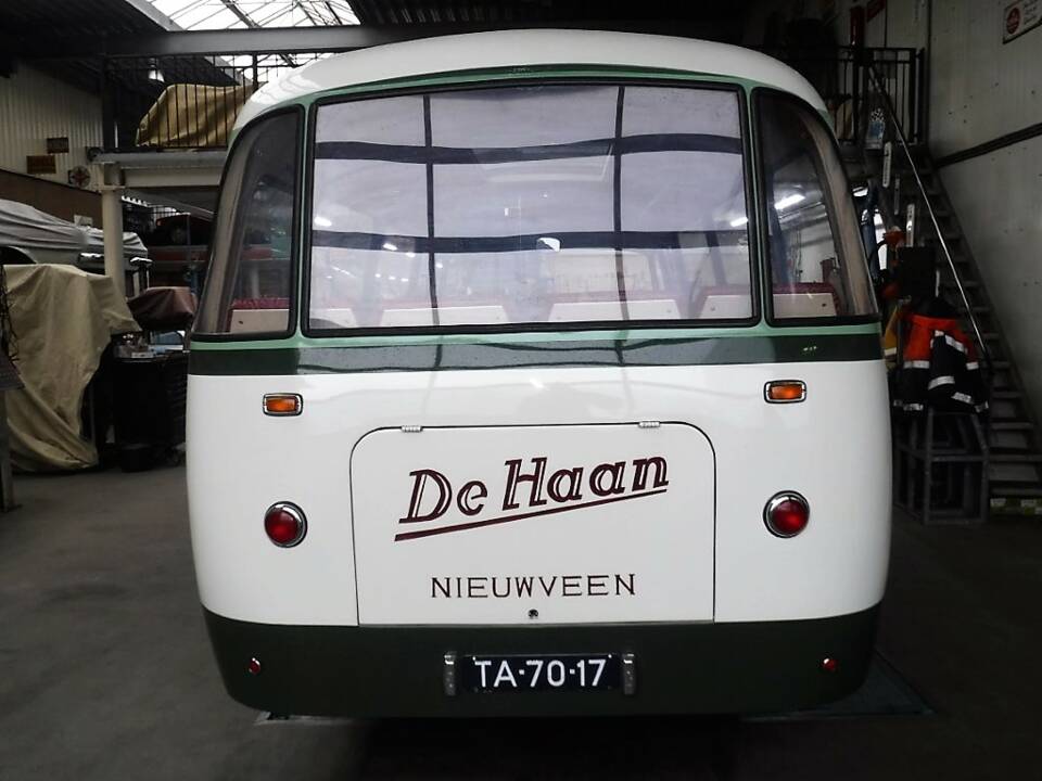 Bild 15/33 von Mercedes-Benz O 319 D (1961)