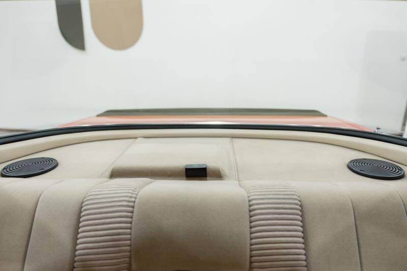 Image 67/89 of Mercedes-Benz 500 SLC (1980)