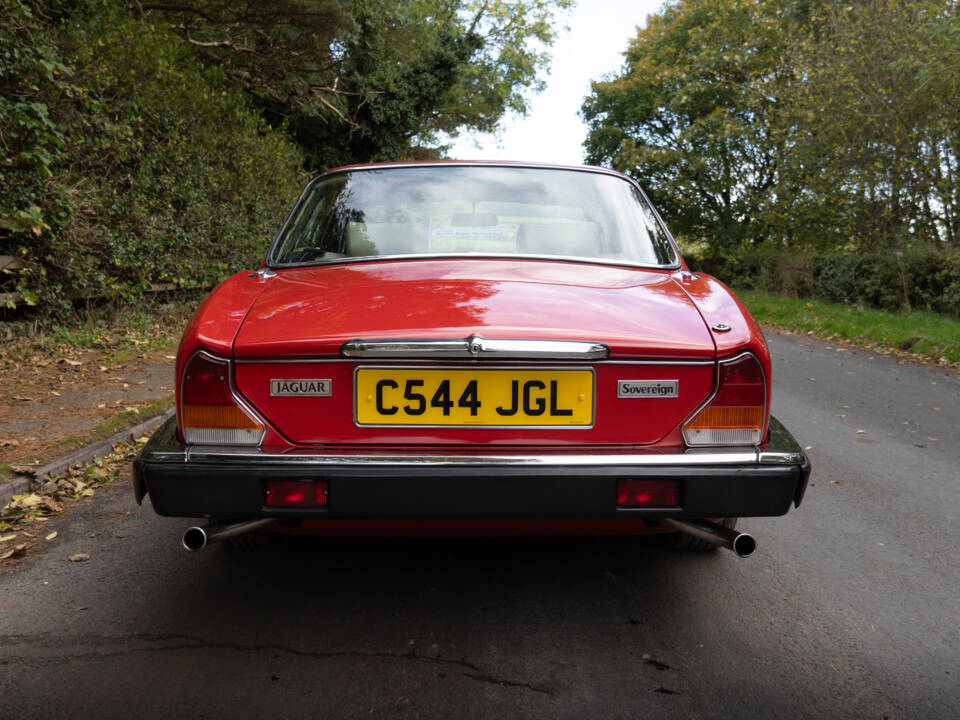 Image 5/20 of Jaguar Sovereign 2.9 (1986)