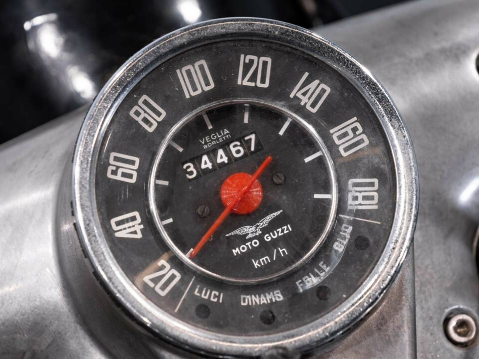 Afbeelding 22/30 van Moto Guzzi DUMMY (1967)