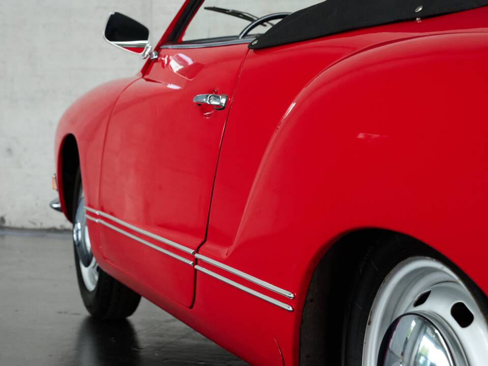 Image 20/50 of Volkswagen Karmann Ghia 1500 (1971)