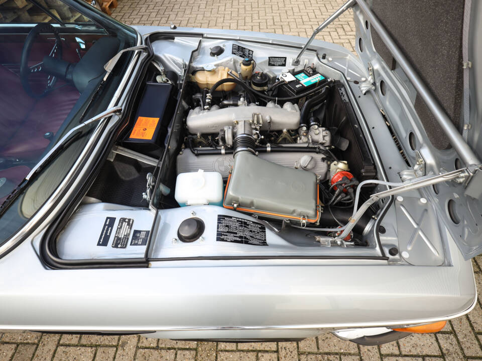 Image 28/100 of BMW 3.0 CSi (1973)