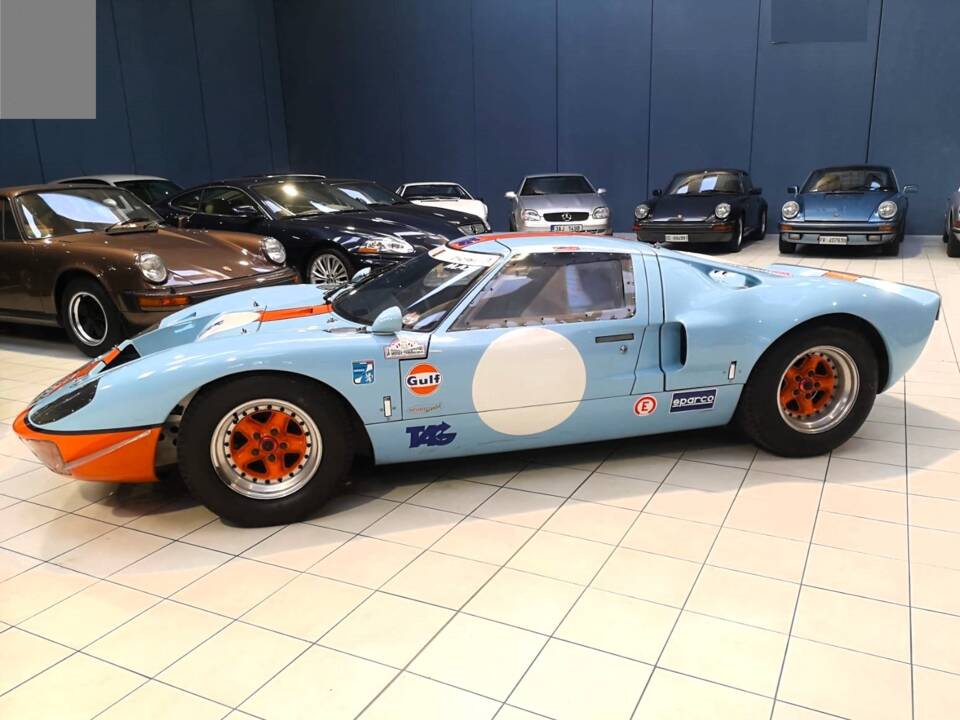 Image 7/134 de GTD 40 (1990)