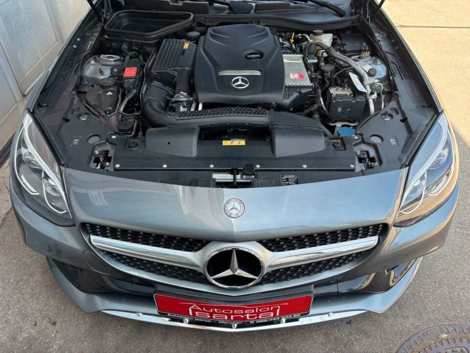 Image 15/20 de Mercedes-Benz SLC 300 (2016)