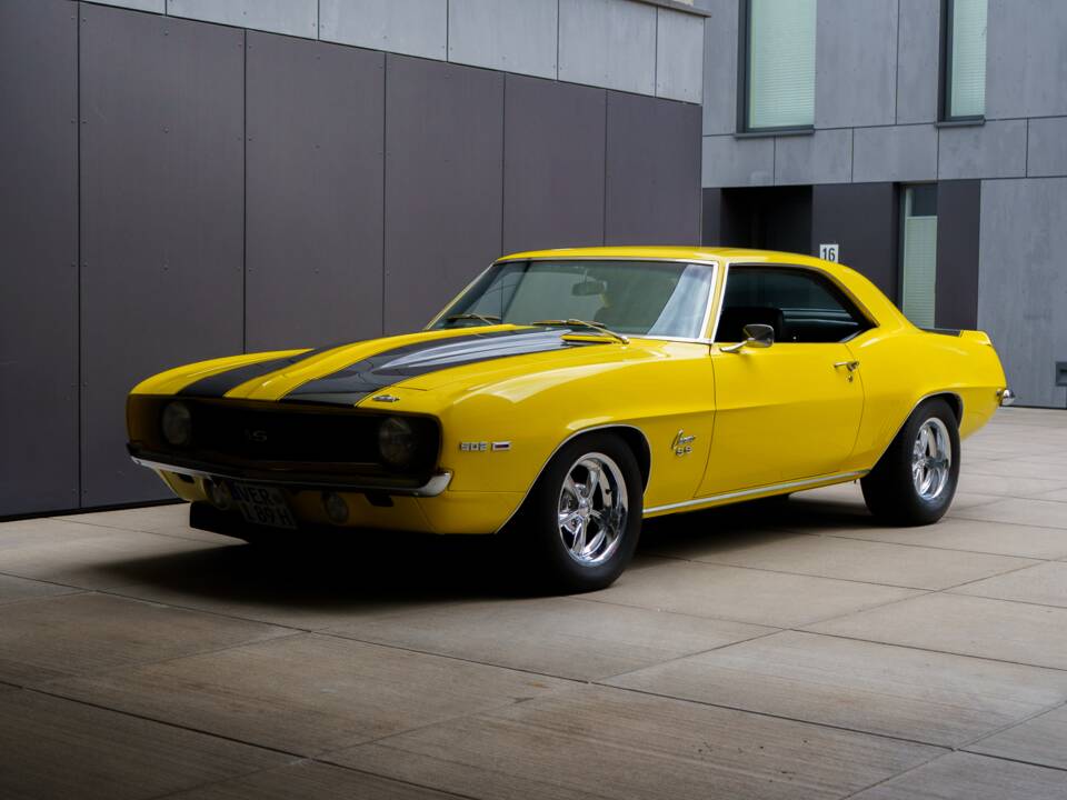 Image 1/6 of Chevrolet Camaro SS (1969)