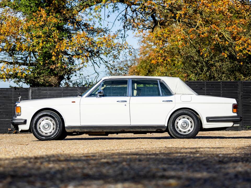 Immagine 3/38 di Rolls-Royce Silver Spirit (1983)