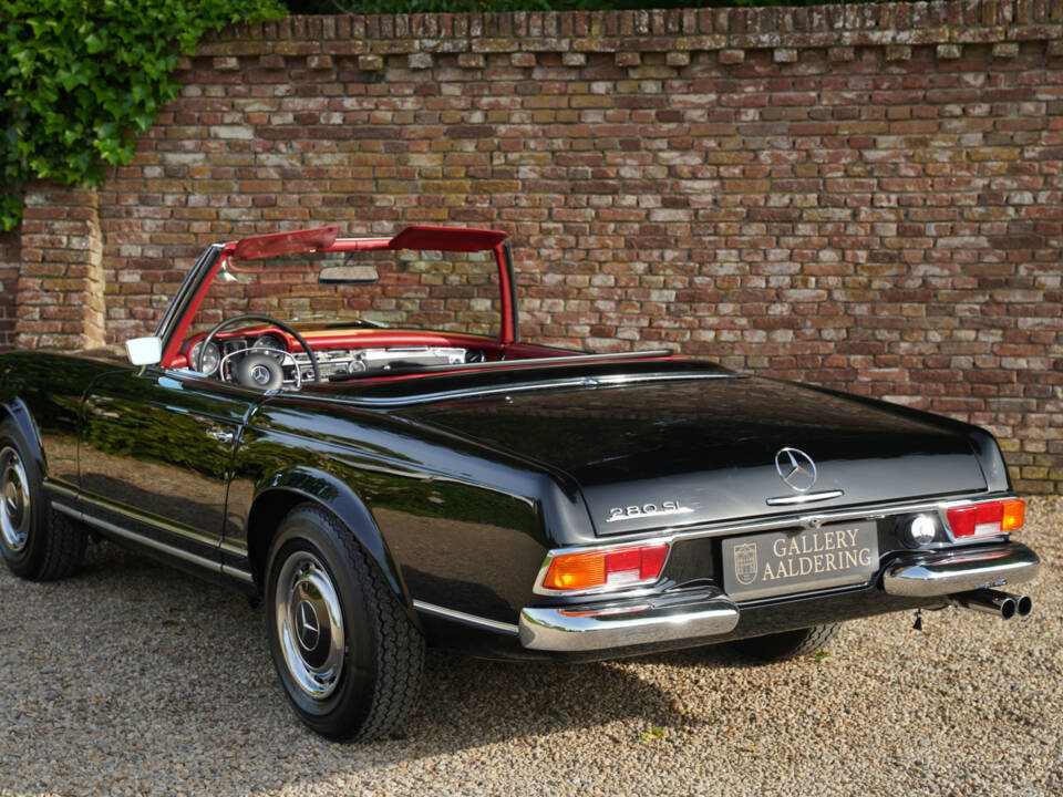 Image 11/50 de Mercedes-Benz 280 SL (1969)