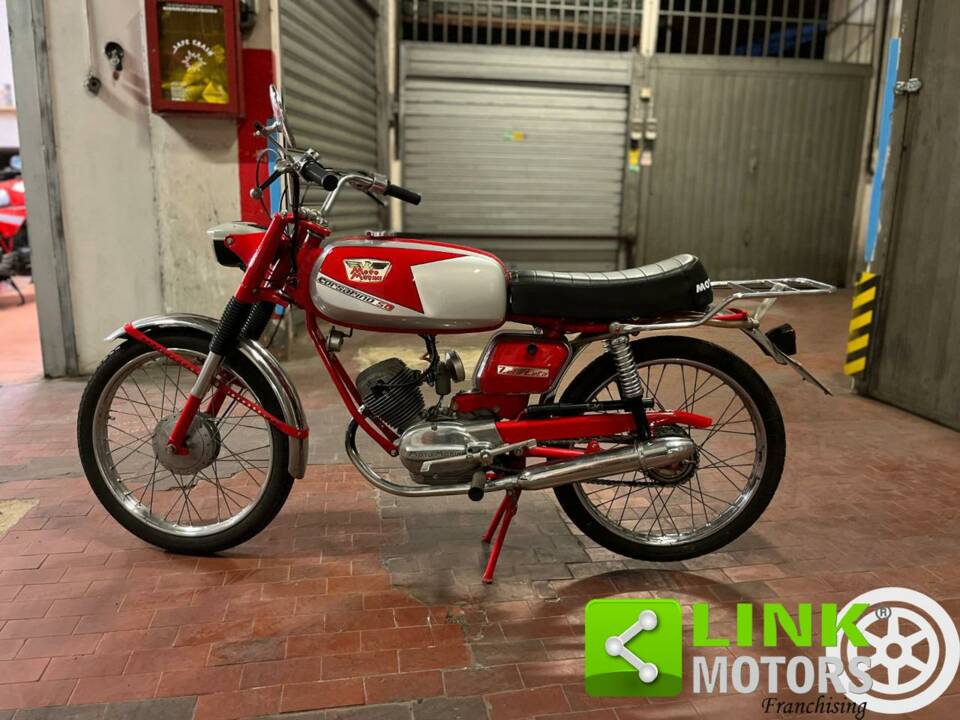 Image 6/9 of Moto Morini DUMMY (1970)