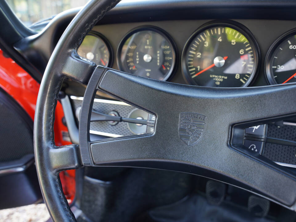 Image 42/50 of Porsche 911 2.2 T (1971)