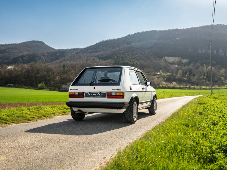 Immagine 3/11 di Volkswagen Golf I GTI 1.6 (1982)