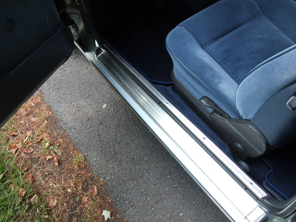 Image 11/36 of BMW 635 CSi (1984)