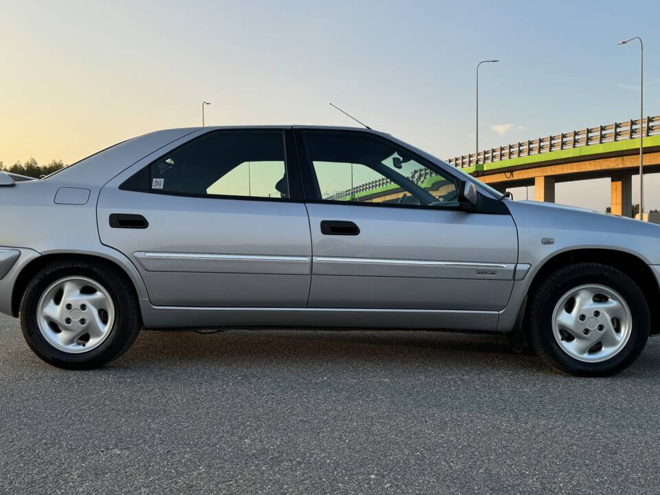 Image 23/80 of Citroën Xantia 2.0i (1998)