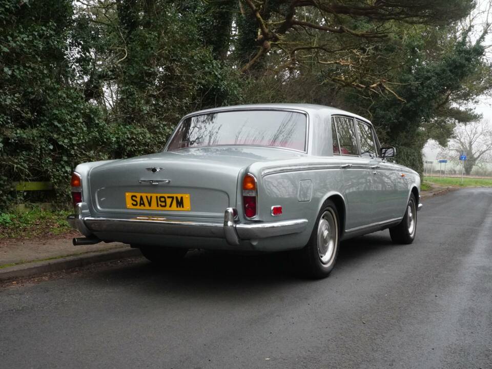 Image 6/20 of Bentley T 1 (1974)