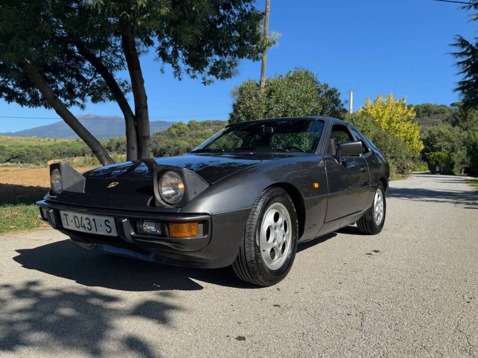 Image 6/35 of Porsche 924 S (1986)