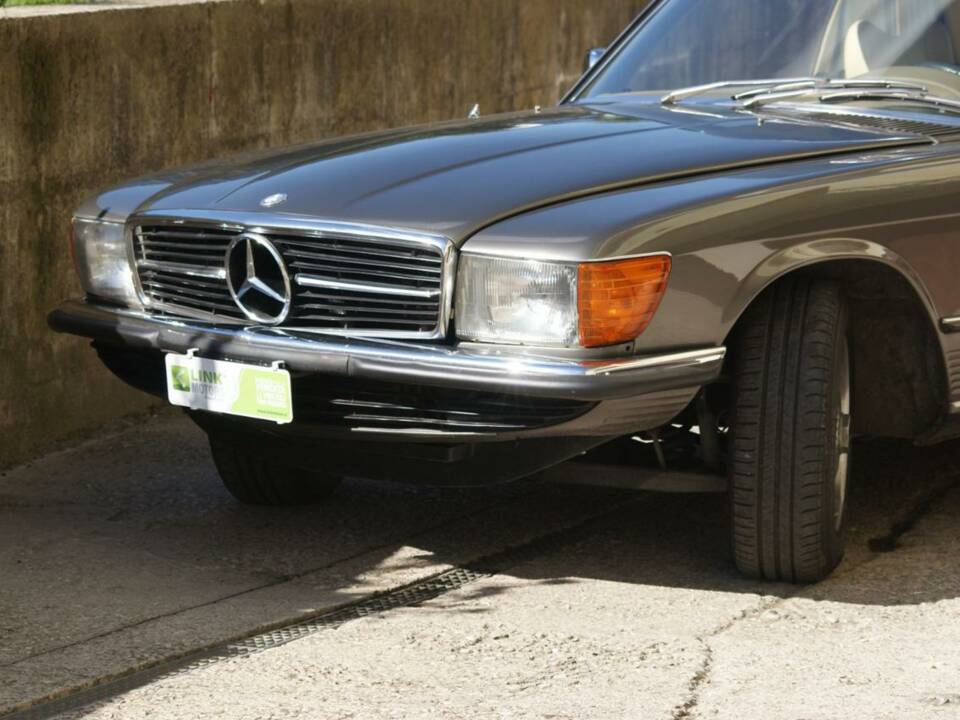 Image 50/50 de Mercedes-Benz 280 SLC (1976)