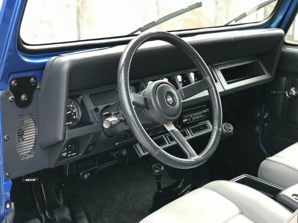 Image 2/8 of Jeep Wrangler 4.0 (1991)