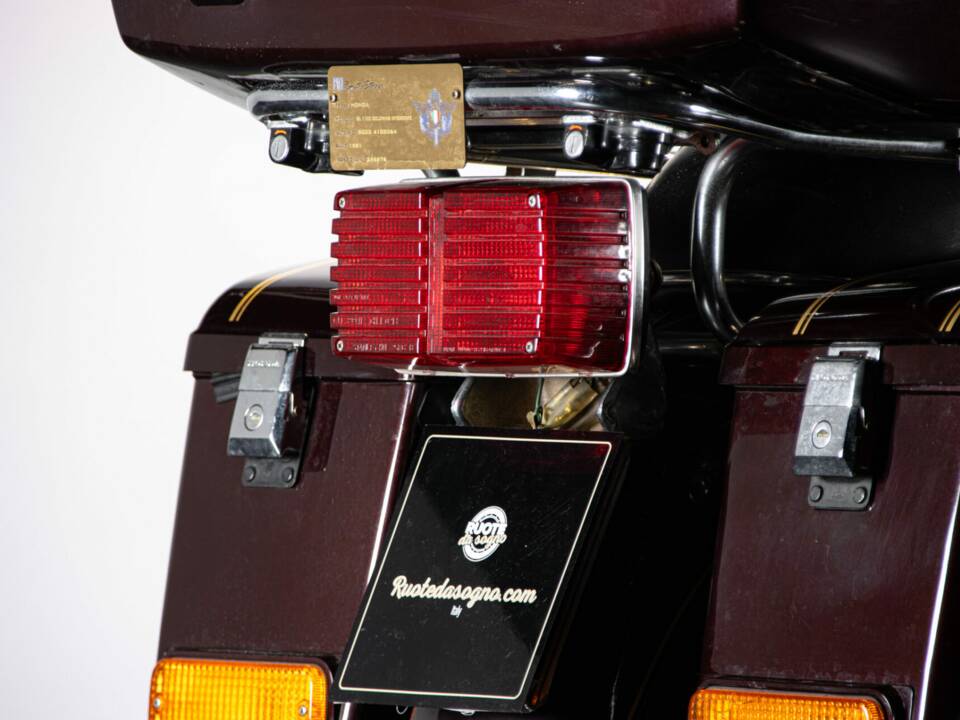 Immagine 33/50 di Honda GL 1100 Gold Wing (1981)