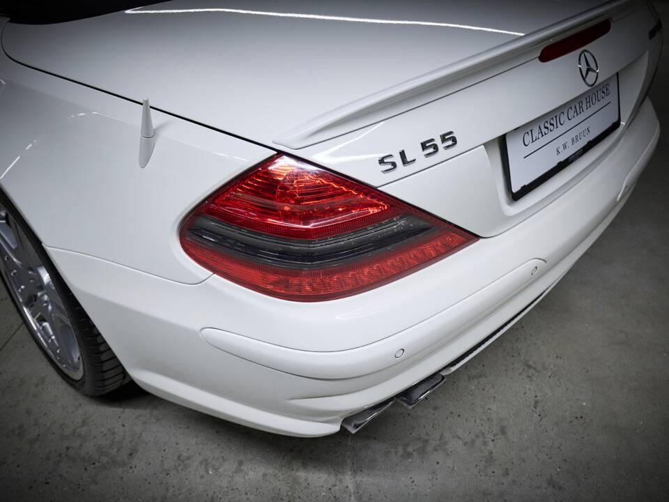 Image 27/99 de Mercedes-Benz SL 55 AMG (2005)