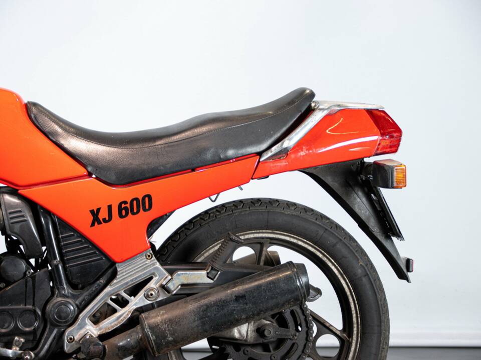 Bild 14/50 von Yamaha DUMMY (1984)