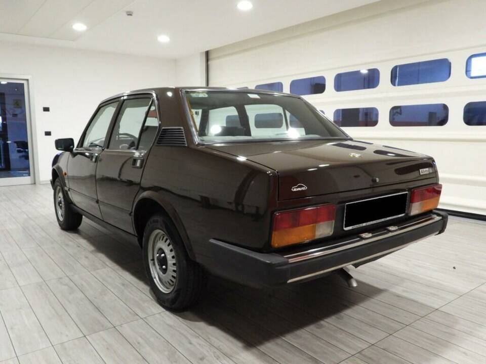 Bild 4/10 von Alfa Romeo Alfetta 1.6 (1983)