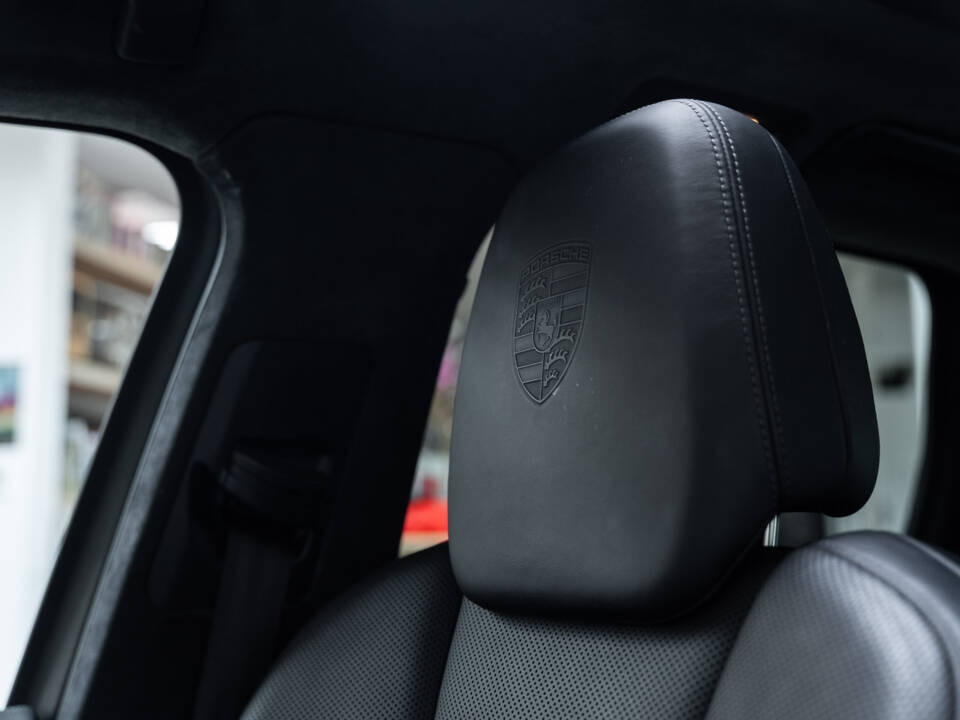 Bild 25/39 von Porsche Cayenne GTS (2016)