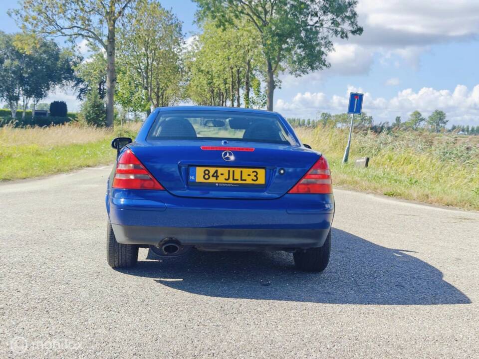Bild 9/27 von Mercedes-Benz SLK 200 (1999)