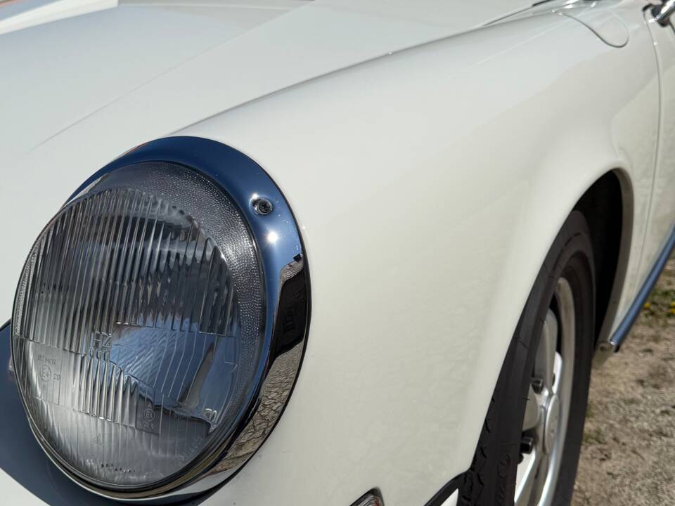 Afbeelding 11/49 van Porsche 911 2.2 T (1969)