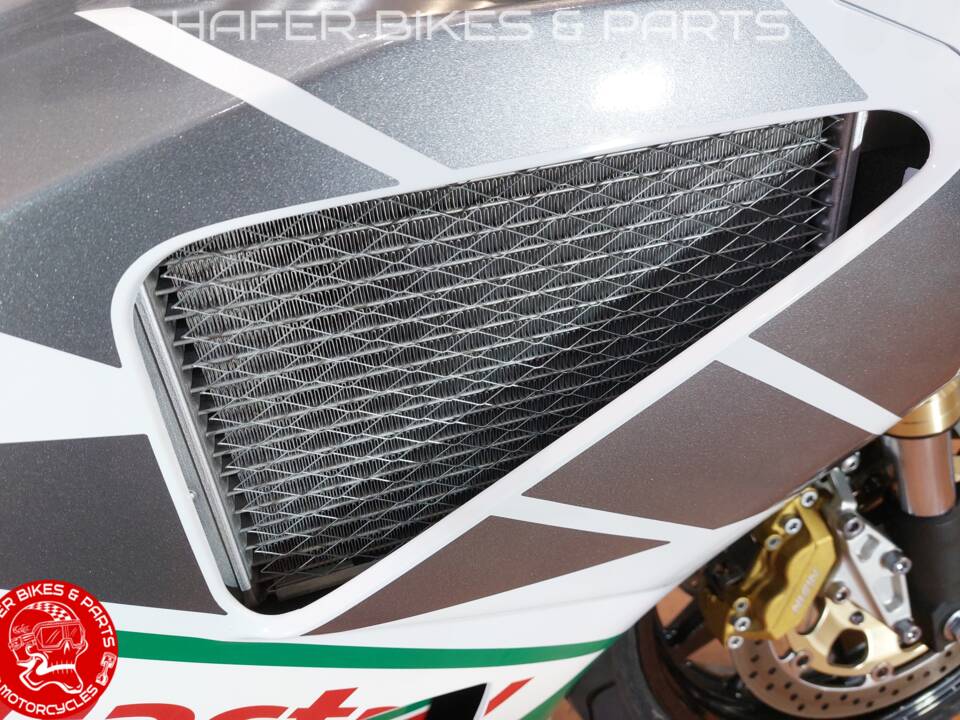 Image 28/44 of Honda VTR 1000 SP2 (2003)