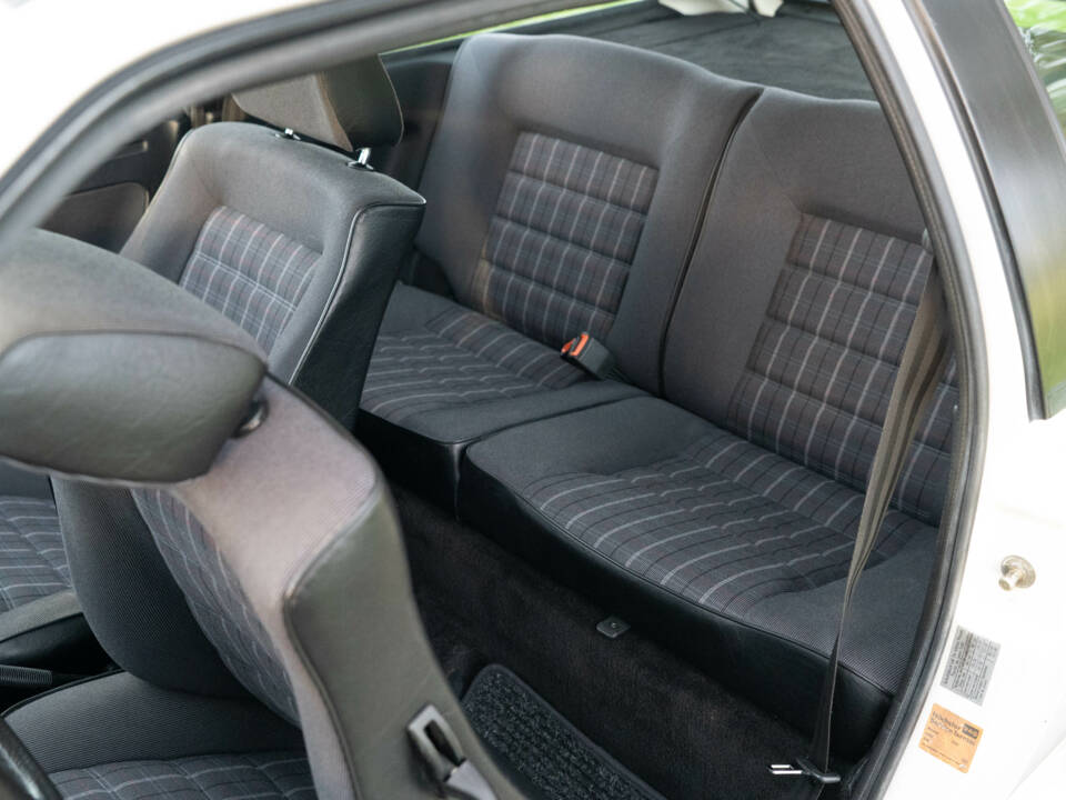 Bild 30/35 von Volkswagen Scirocco II 1.8 (1989)