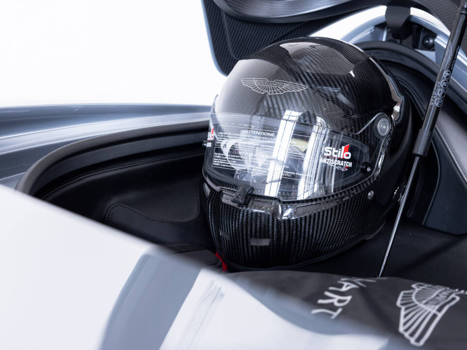 Bild 43/47 von Aston Martin V12 Speedster (2021)