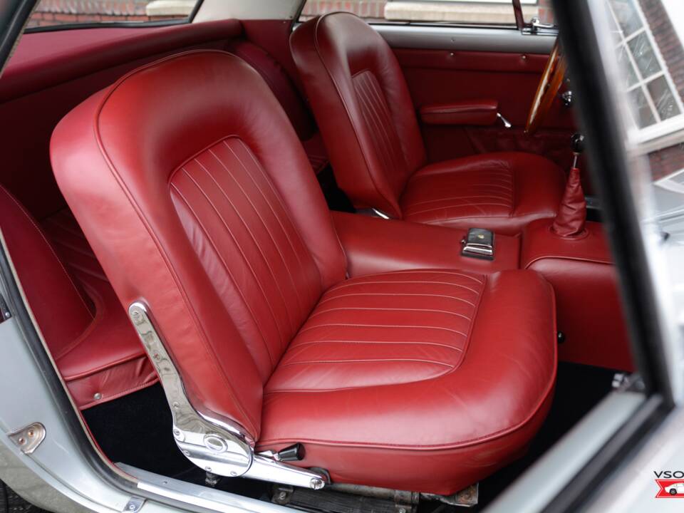 Image 19/28 de Ferrari 250 GT Pininfarina Coupe (1960)