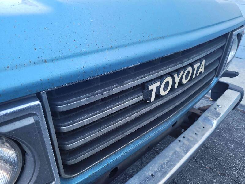Bild 35/54 von Toyota Landcruiser FJ 60 (1984)