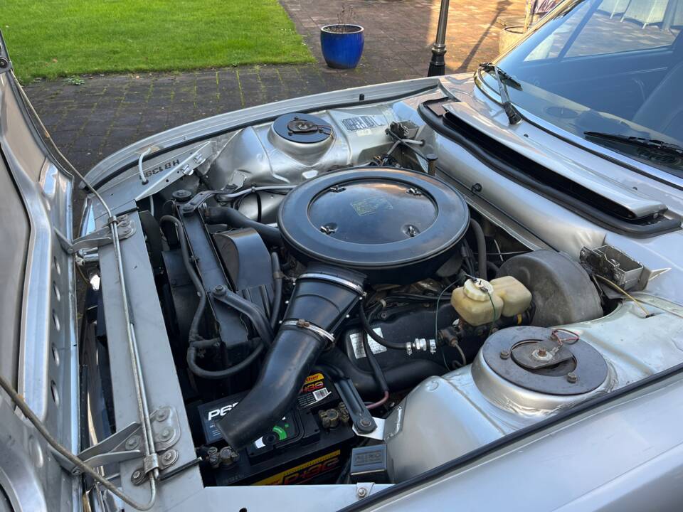 Bild 57/60 von Peugeot 504 V6 Coupe (1975)