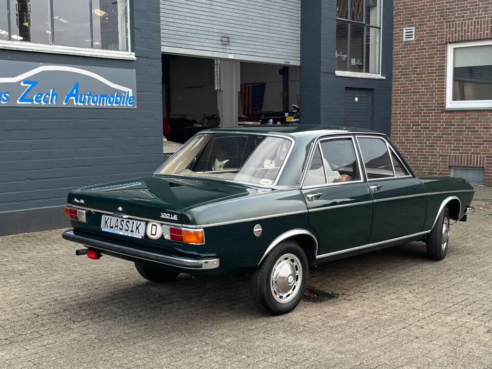 Image 10/88 of Audi 100 LS (1970)