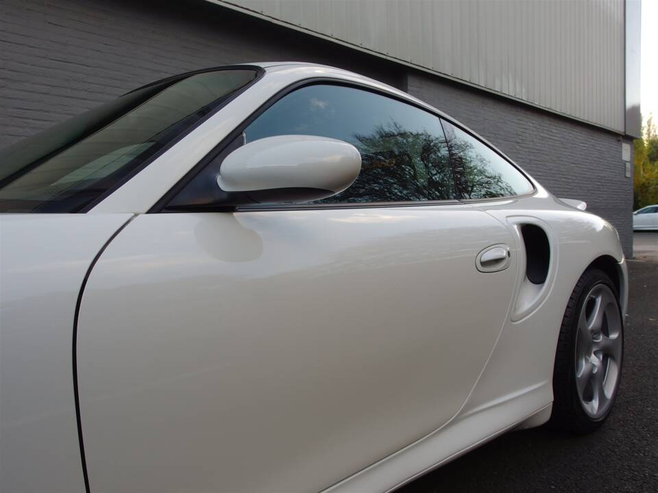 Bild 36/99 von Porsche 911 Turbo (2004)
